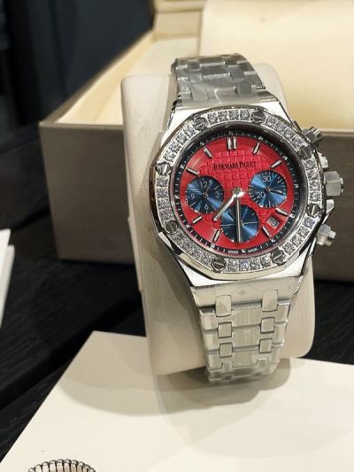 Audemars Piguet Quartz Movement Lady 37mm Royal Oak Series Japan Red Watch